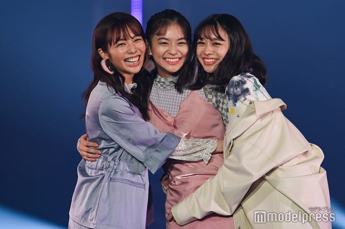 秋田汐梨、永瀬莉子、田鍋梨々花(C)モデルプレス