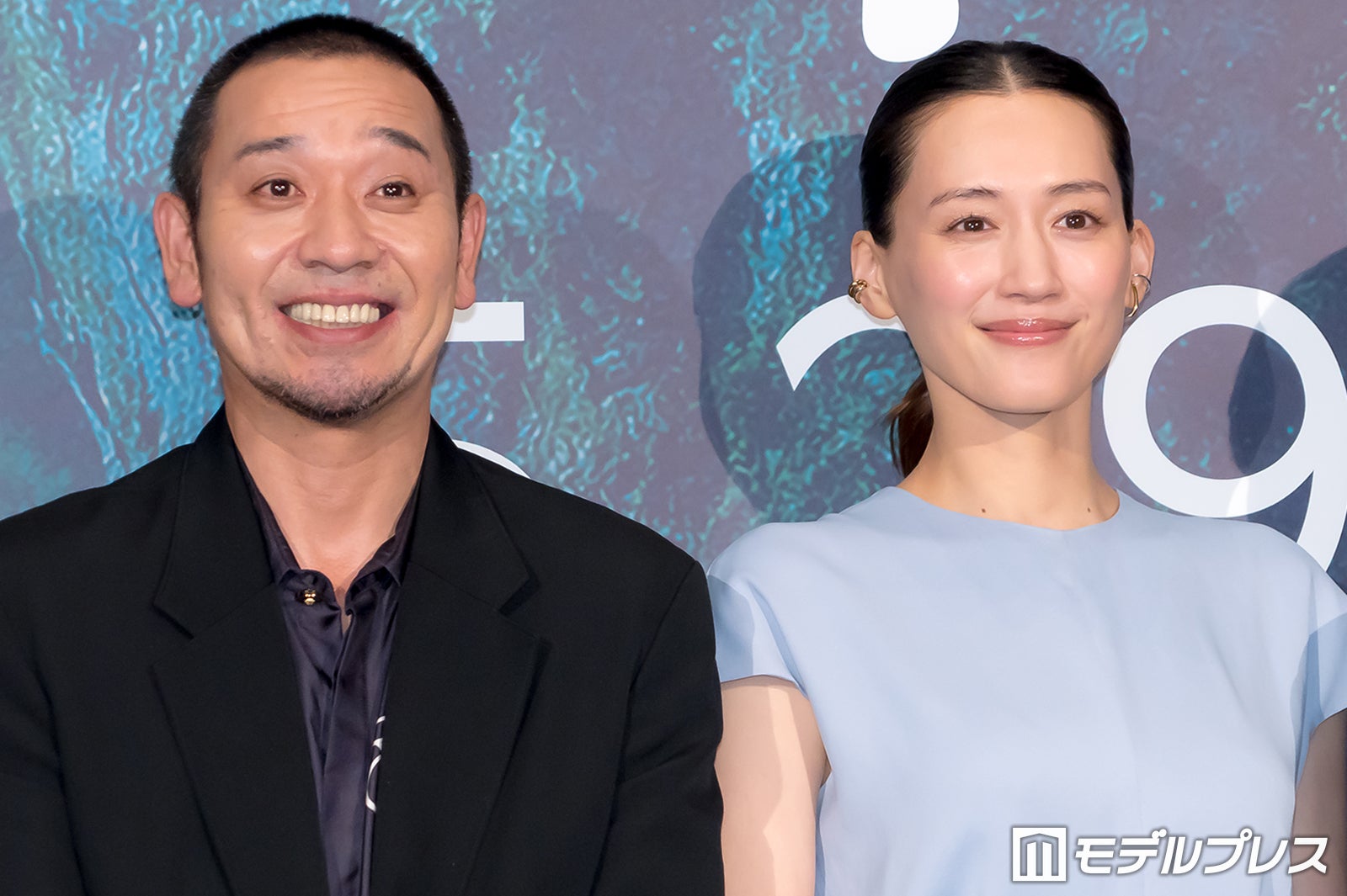 千鳥・大悟、綾瀬はるかと夫婦役に驚き 是枝監督に“違和感”指摘されツッコミ「あったんかい！」