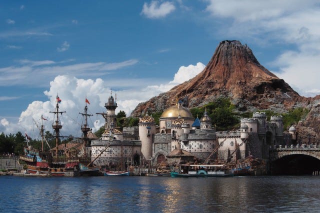 プロメテウス火山(C)Disney