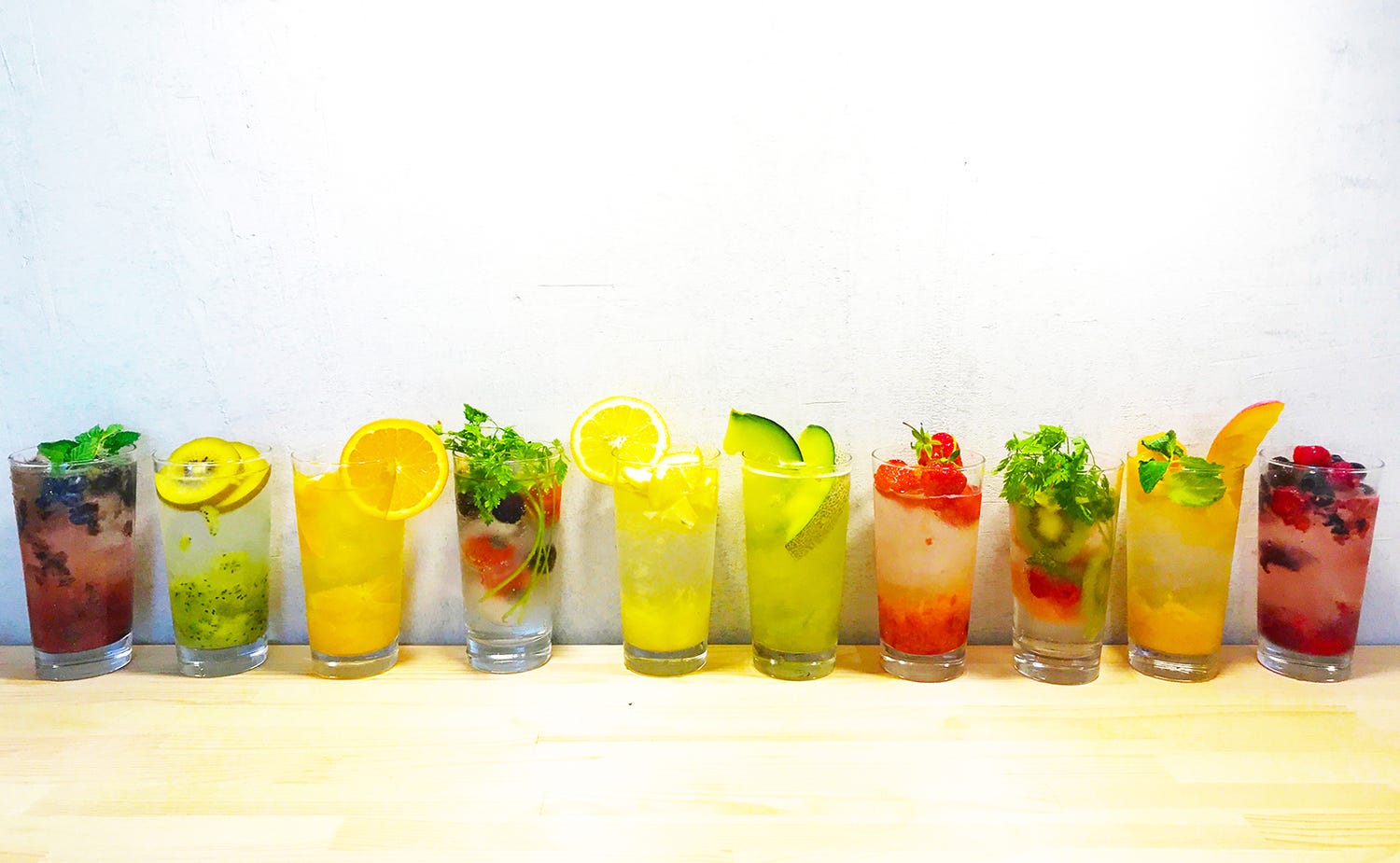 渋谷のフルーツサワーバー「ヨツバー」果実感&爽やかルックスの虜