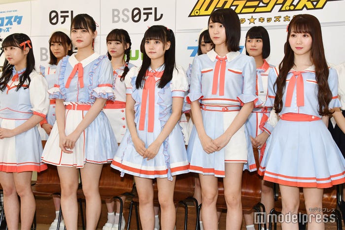 =LOVE (C)モデルプレス