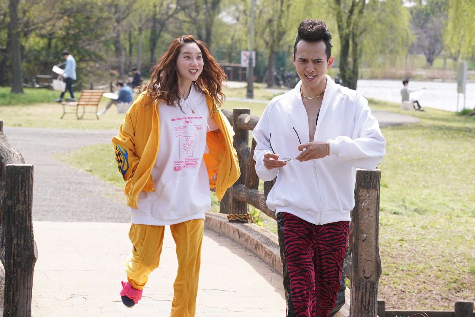 ファーストサマーウイカ、満島真之介／「ナンバMG5」第2話より（C）フジテレビ