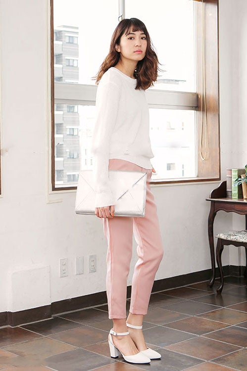 テーパードパンツ「神戸レタス」2,490円（税込）／画像提供：神戸レタス