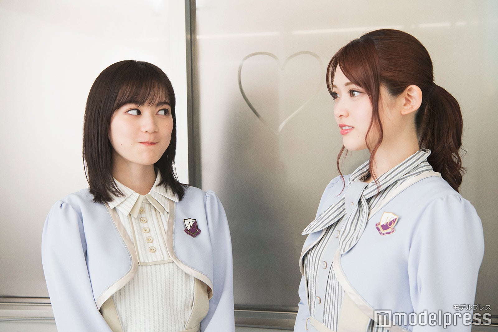 “からあげ姉妹”生田絵梨花＆松村沙友理（C）モデルプレス