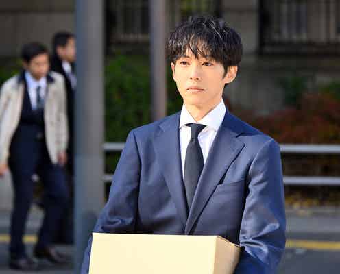 日曜劇場「御上先生」初回、冒頭1分で刺された人物は誰?衝撃展開担った注目アーティスト【プロフィール】
