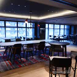 隣の鍵付きラウンジは航空会社のキャビンクルーなど関係者向け/メルキュール東京羽田エアポート(C)モデルプレス