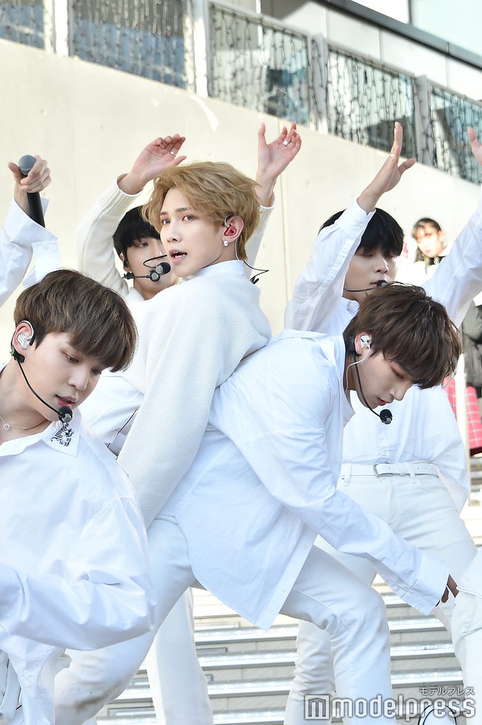 ATEEZ (C)モデルプレス