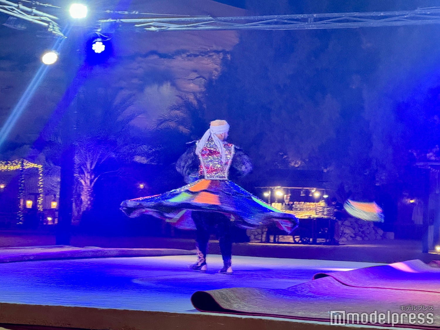 砂漠ツアー（C）モデルプレス