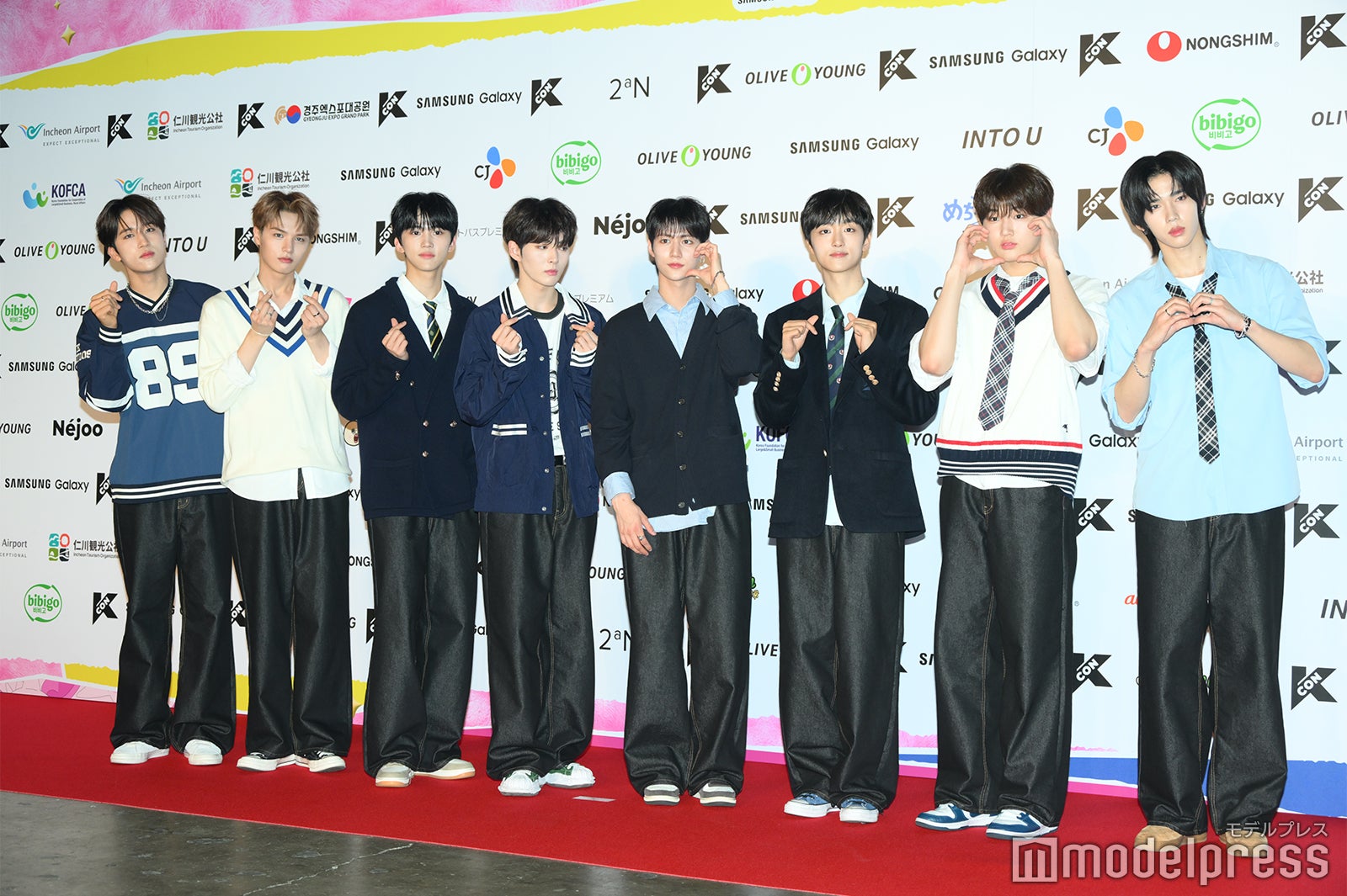 ジュヌ、ジウノ、ドヒョン、タクマ、イアン、ジンス、ウンソプ、カエル／LUN8（C）モデルプレス