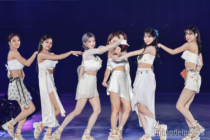 fromis_9(C)モデルプレス