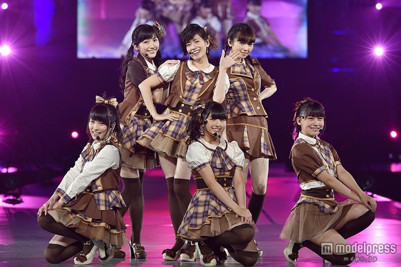 大人AKB48塚本まり子がセンター「教えてMommy」（C）AKS