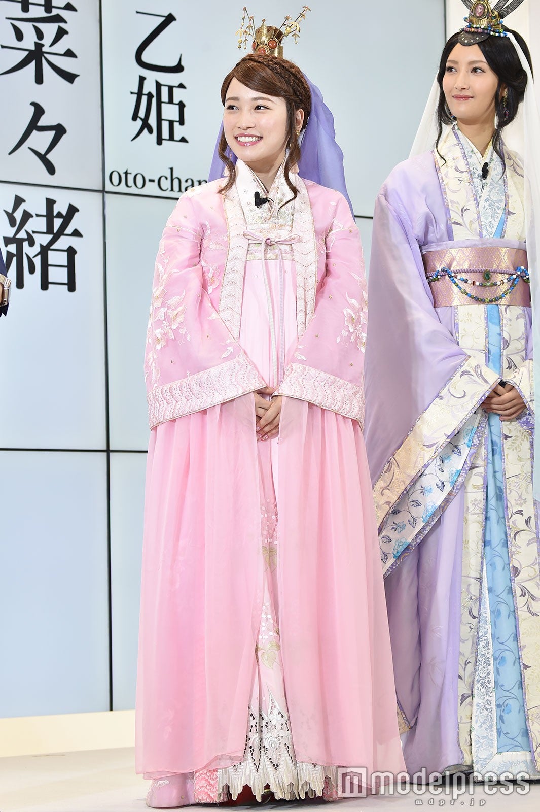 川栄李奈、菜々緒（C）モデルプレス