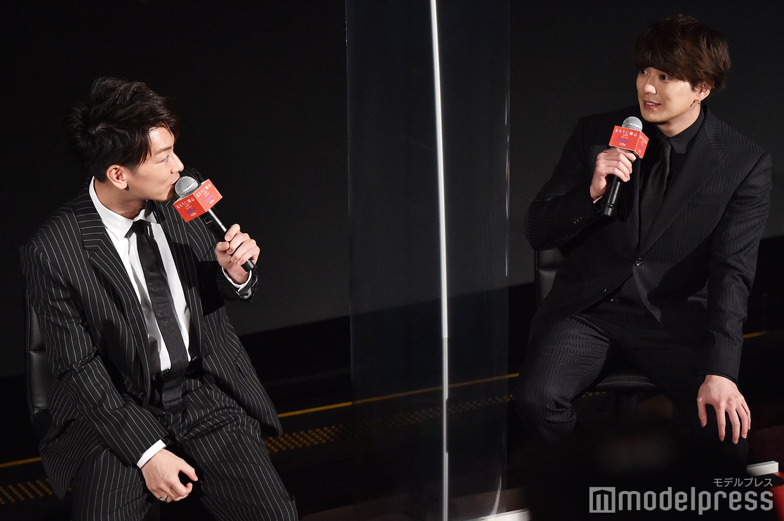 佐藤健、新田真剣佑 （C）モデルプレス