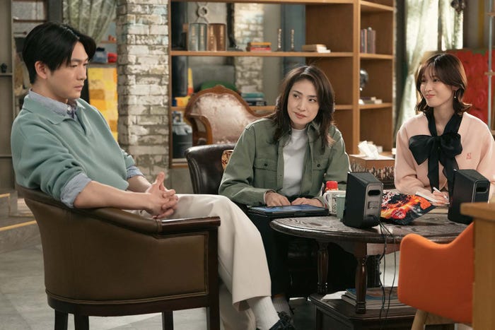 松下洸平、天海祐希、白石聖「合理的にあり得ない~探偵・上水流涼子の解明~」第6話より(C)カンテレ