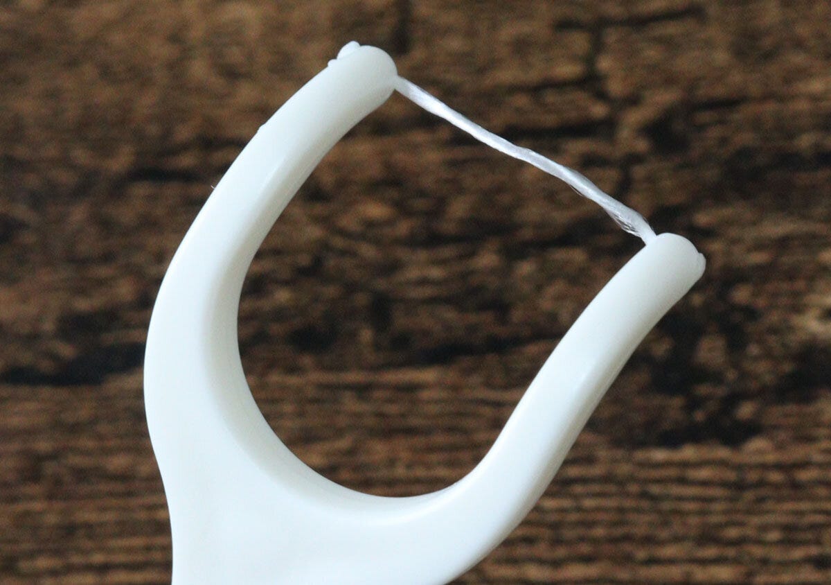 Y字型糸つきようじ（14本）　フロス部分