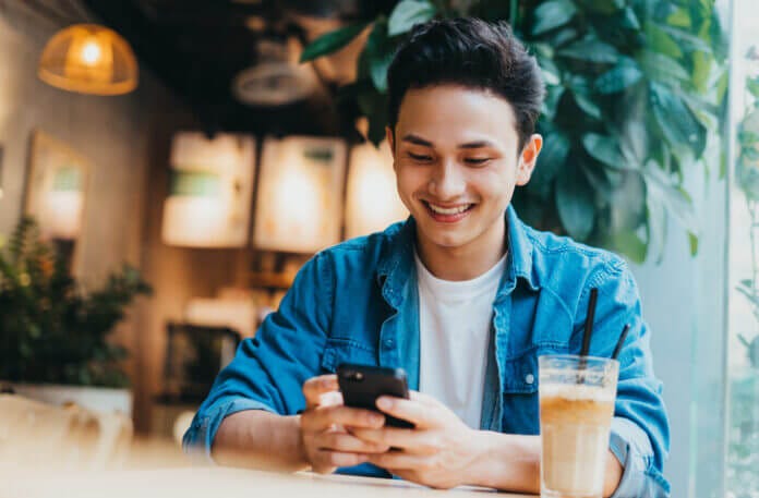 男性は「俺のこと、好きなのかな?」と期待する