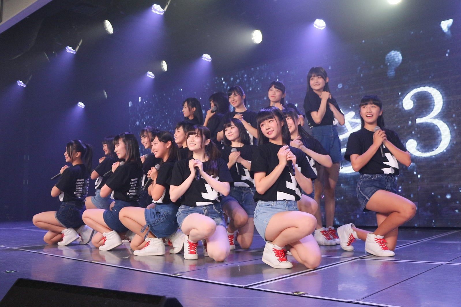 「2ki準優勝記念イベント」の様子（C）AKS