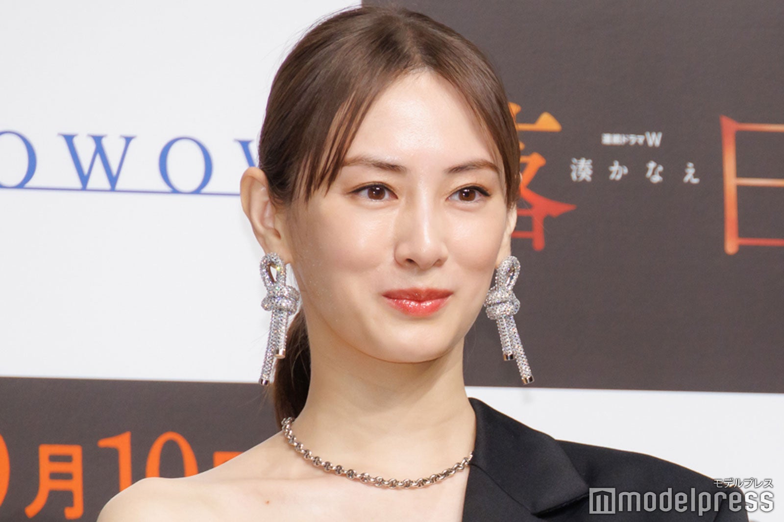 北川景子、サプライズゲストからの誕生日祝いに驚き デビュー20周年でのオファーは「すごく光栄」