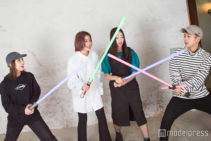 Lolが興奮 困惑 衝撃的すぎて スター ウォーズ最新作の予告に隠された秘密とは インタビュー モデルプレス Lolが興奮 困惑 衝撃的すぎて スター ウォーズ最新作の予告に隠された秘密とは インタビュー モデルプレス