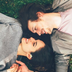 男性が「結婚したい」と思う女性の特徴4選