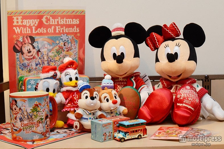 ディズニーランド、絵本モチーフの新グッズでクリスマスを彩る＜写真特集＞