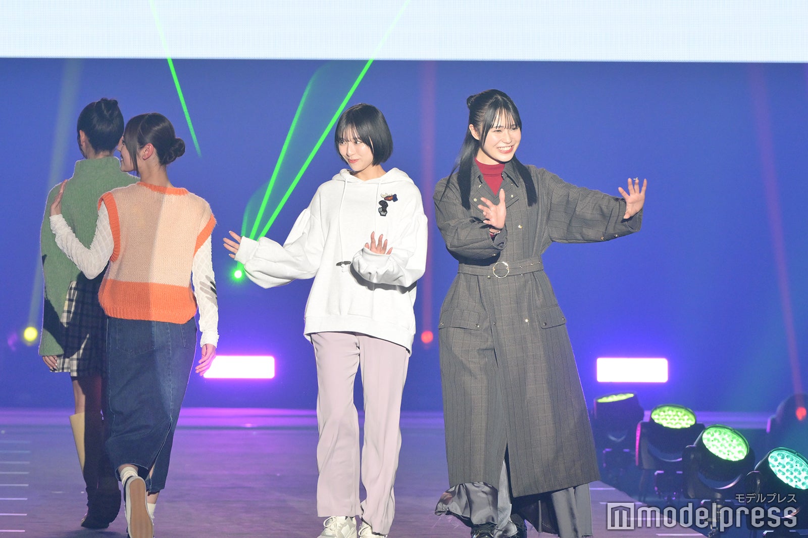 小西莉々栞さん、大木美空さん「TGC CAMPUS STAGE」より（C）モデルプレス