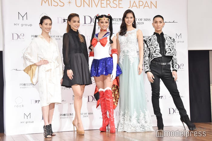 左から:神山まりあ、美馬寛子、加藤遊海、阿部桃子、西村宏堂氏 (C)Naoko Takeuchi/(C)モデルプレス