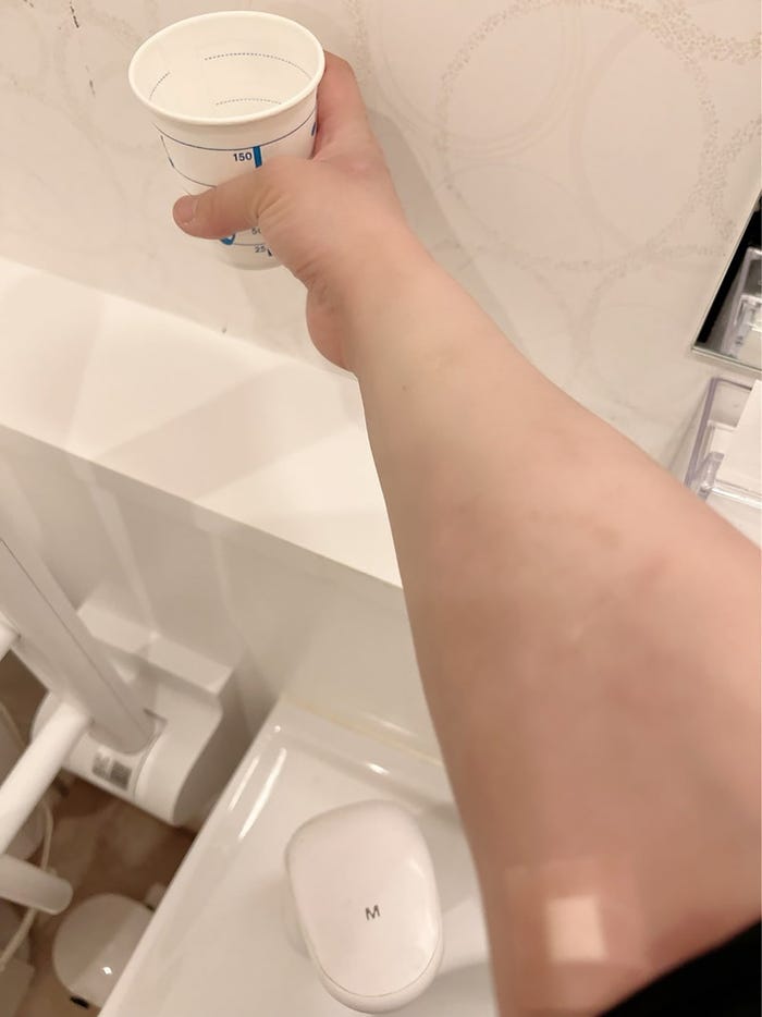 華原朋美公式ブログより(提供写真)