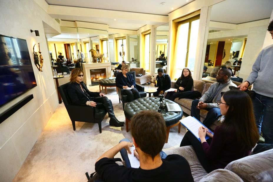 パリで仕事復帰を果たしたYOSHIKI（提供写真）