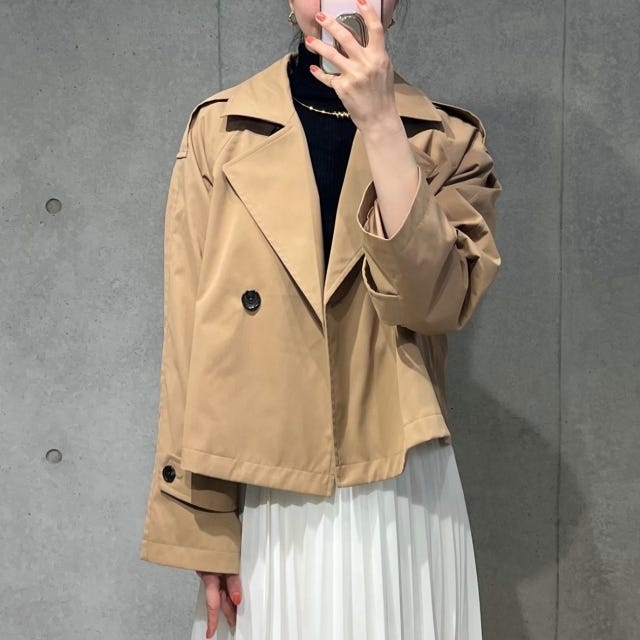 GU　ショート　トレンチ　ジャケット　シルエット