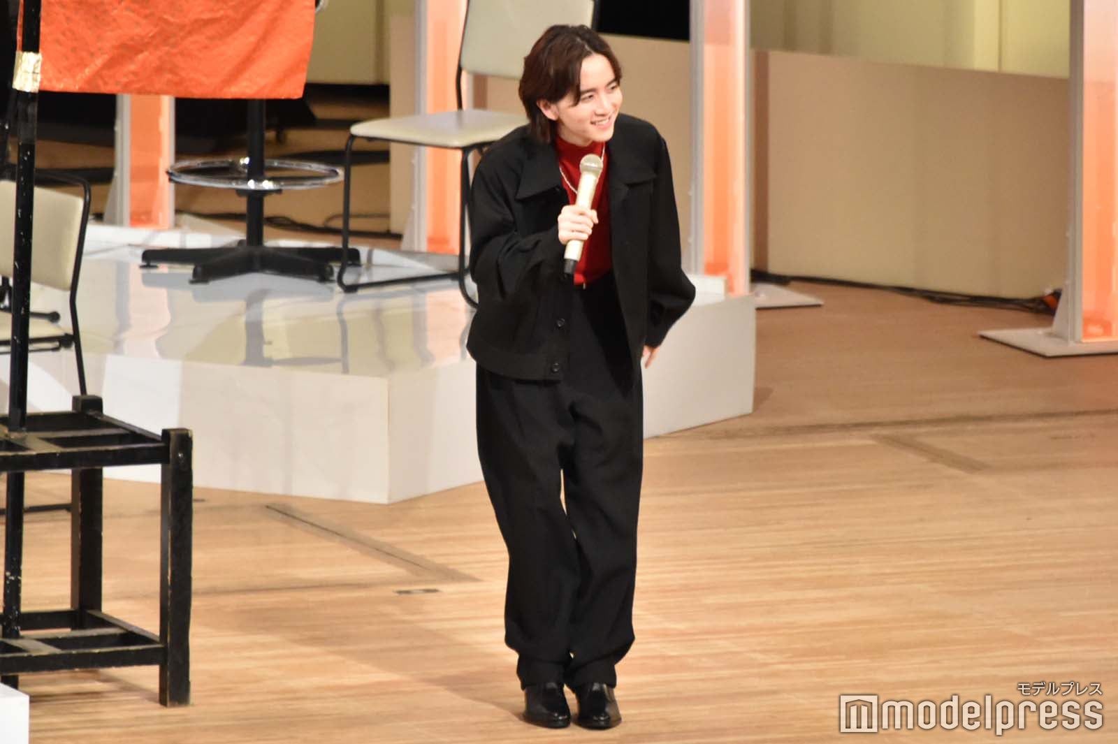 トークコーナで話す機会が少なく退場する際呼び止められた板垣李光人（C）モデルプレス