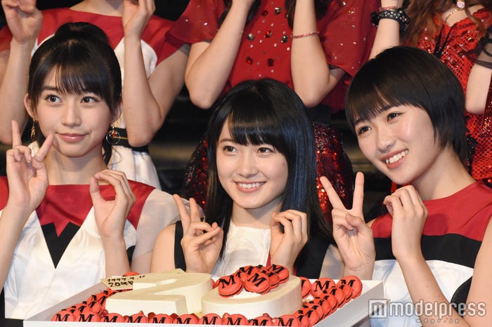 牧野真莉愛、森戸知沙希、工藤遥(C)モデルプレス