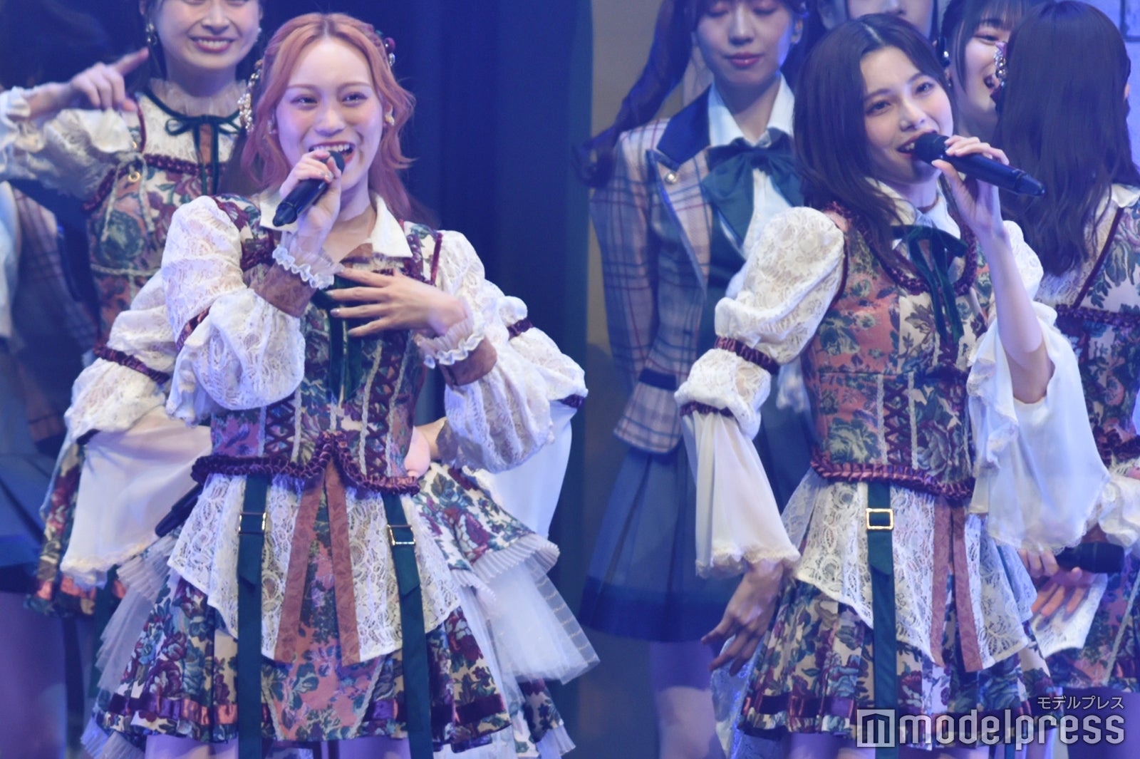 HKT48豊永阿紀、地頭江音々「矢吹奈子 卒業コンサート〜未来への翼〜」（C）モデルプレス