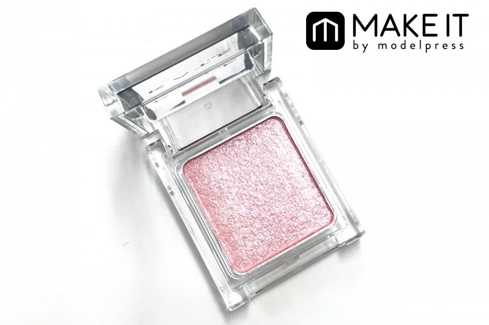 ケイト／ザ アイカラー／008 ピンク／650円（税抜・編集部調べ） (C)メイクイット