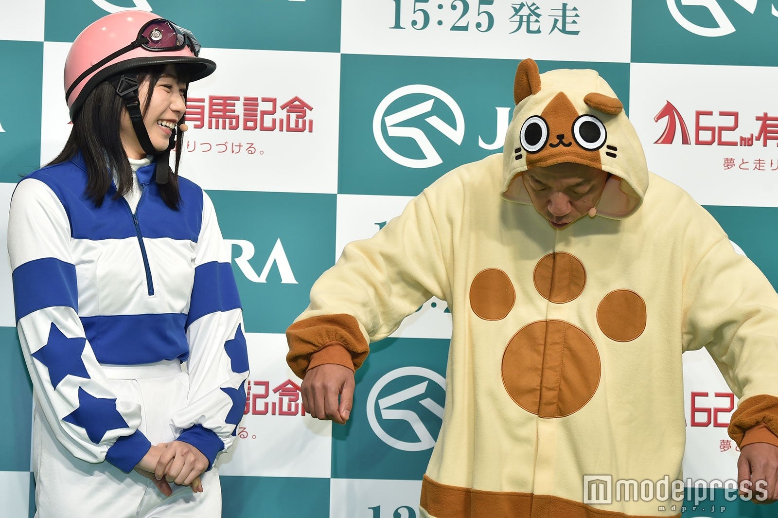 横山由依、小峠英二 （C）モデルプレス