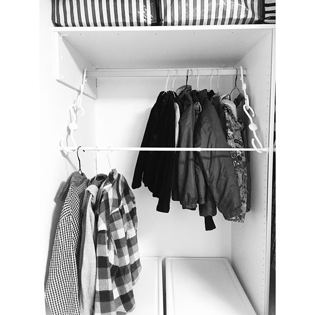 使いにくい奥行きのある場所の収納アイデア 無駄な空間を工夫する活用方法とは モデルプレス