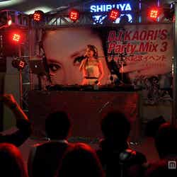 渋谷でライブパフォーマンスを行ったDJ KAORI