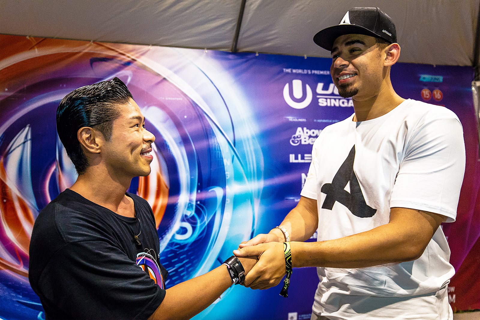 松本利夫とAfrojack（提供写真）
