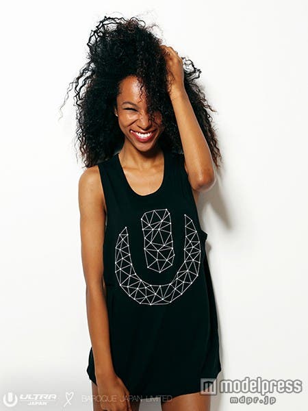 「AZUL by moussy×ULTRA JAPAN」タンクトップ