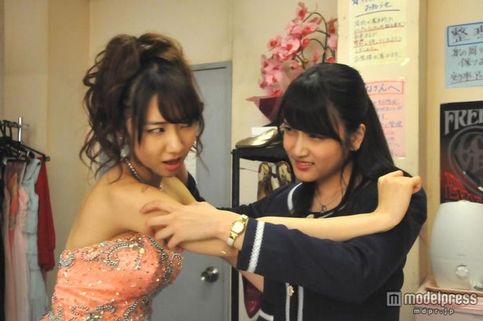 柏木由紀、入山杏奈(C)テレビ朝日