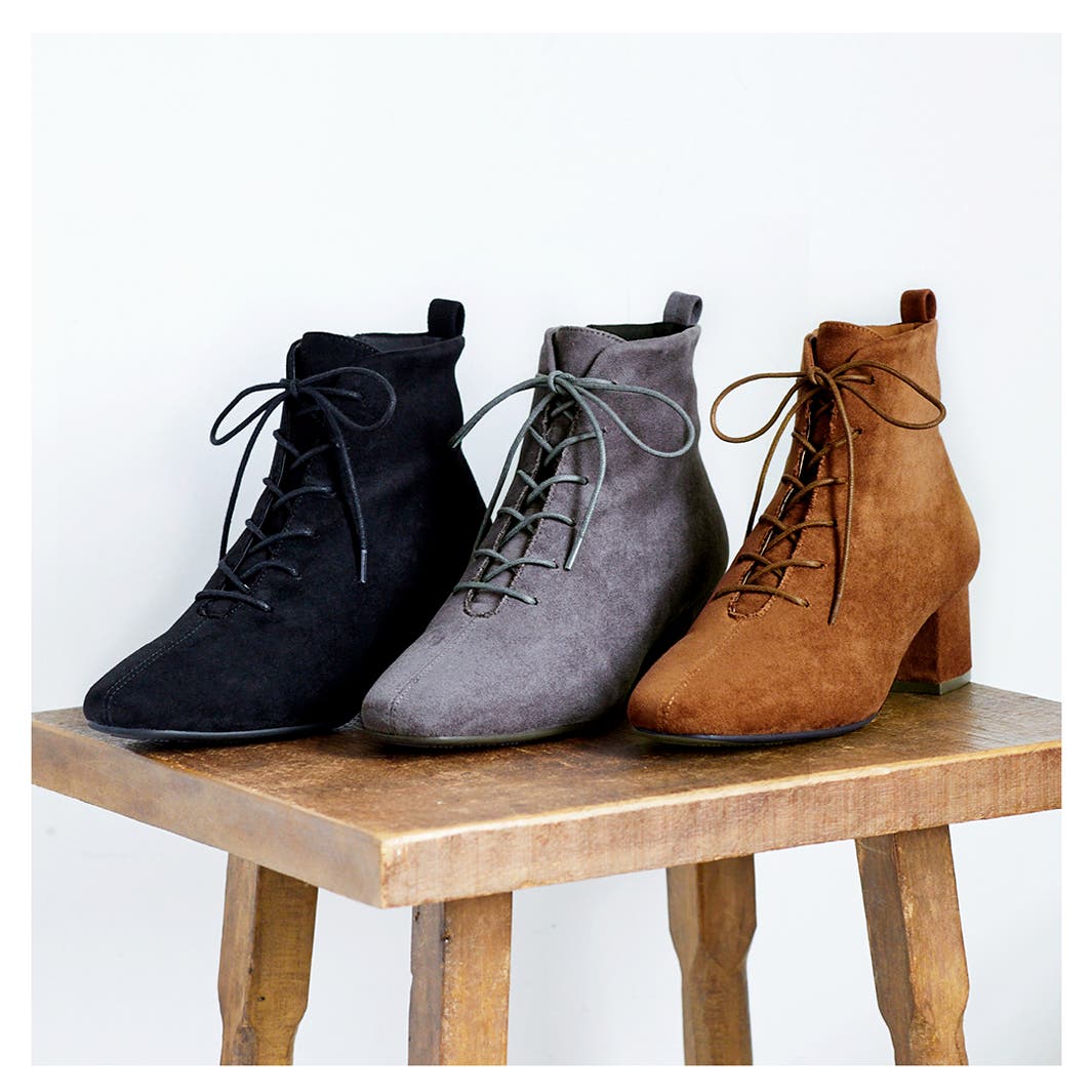 フレックス ストレッチ レースアップ 5 各¥5,900(税抜)