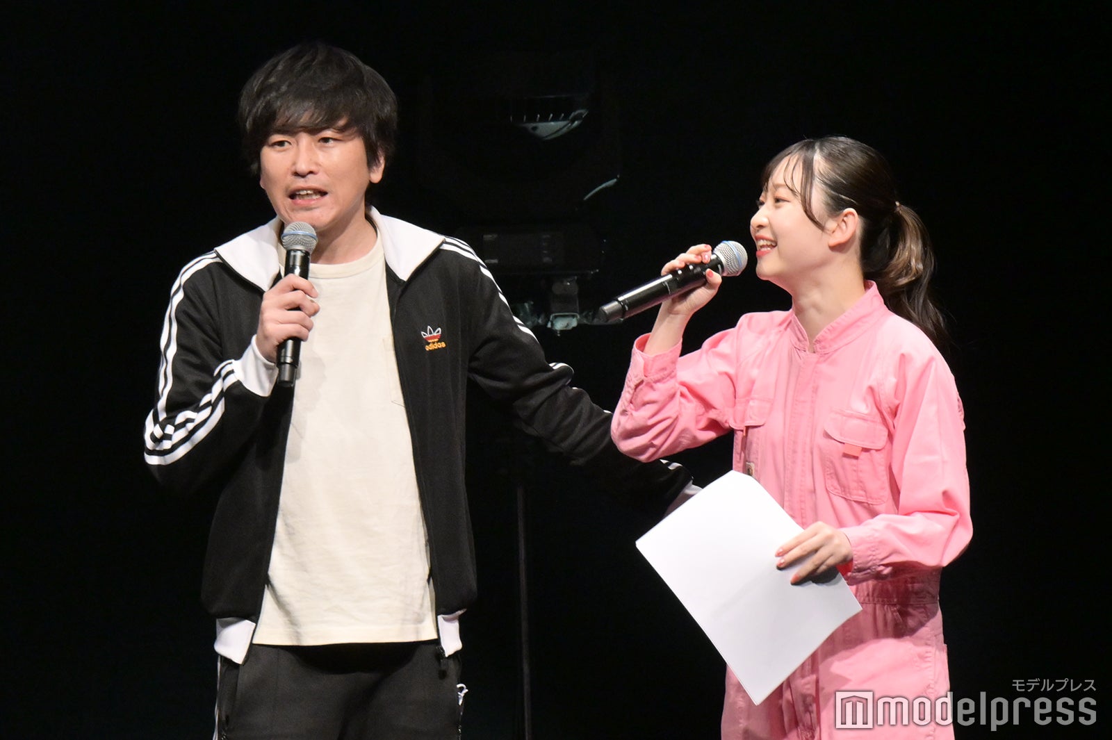 村上純、まほパイセン（C）モデルプレス