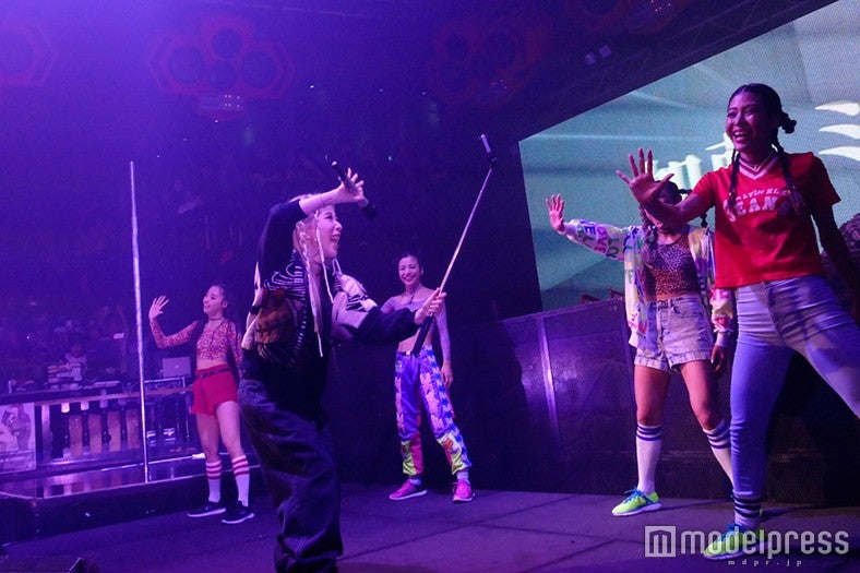 加藤ミリヤ、異例の“自撮りライブ”で130万人に生中継　新曲初披露も