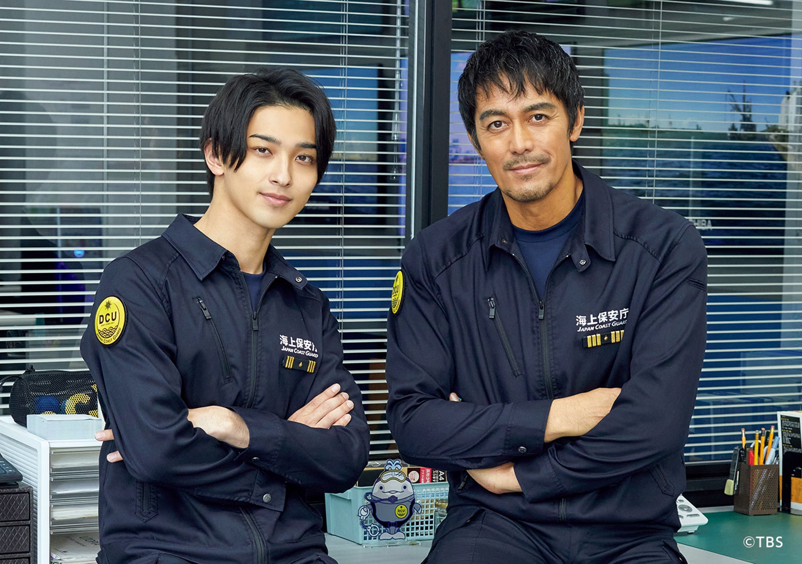 阿部寛主演「DCU」公式インタビューBOOK決定 横浜流星との“バディショット”も