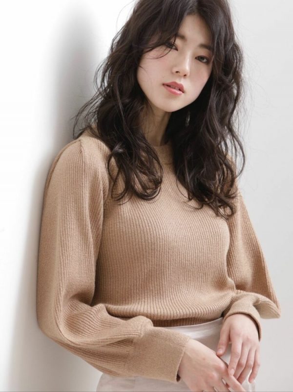 骨格診断ナチュラルの女性に似合うロングヘア特集 私にベストな髪型を見つけよう モデルプレス 骨格診断ナチュラルの女性に似合うロングヘア特集 私にベストな髪型を見つけよう モデルプレス