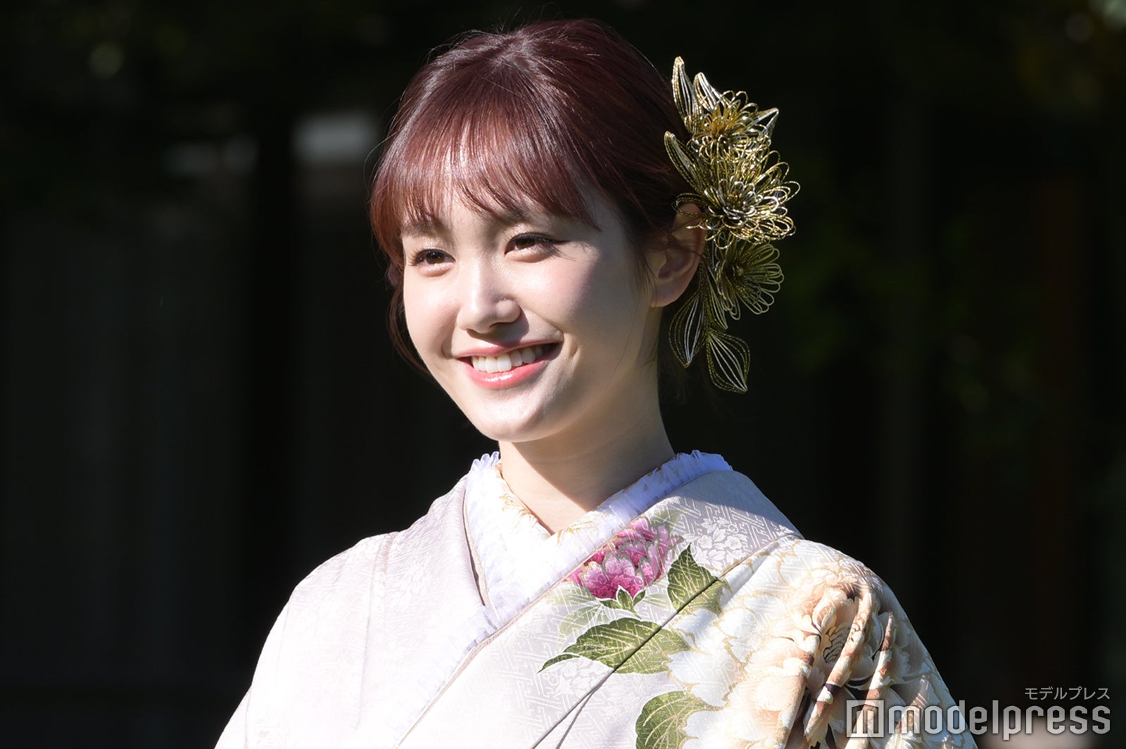 尾碕真花（C）モデルプレス