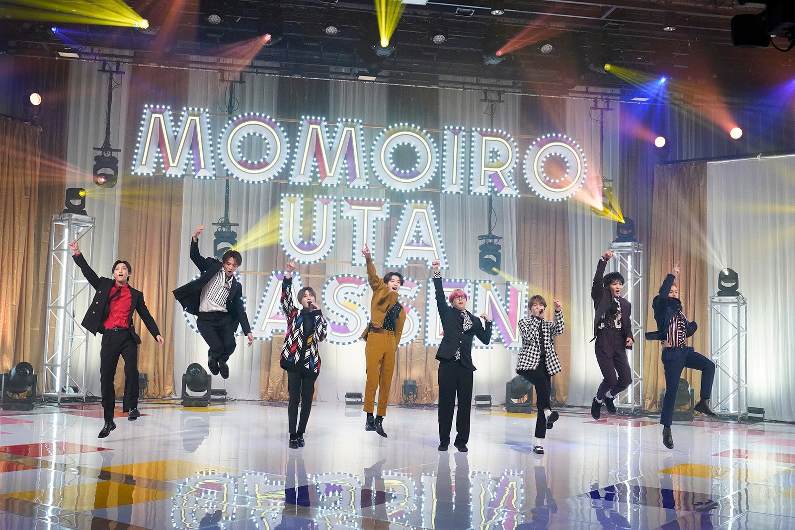 FANTASTICS from EXILE TRIBE「第6回 ももいろ歌合戦」より（提供写真）