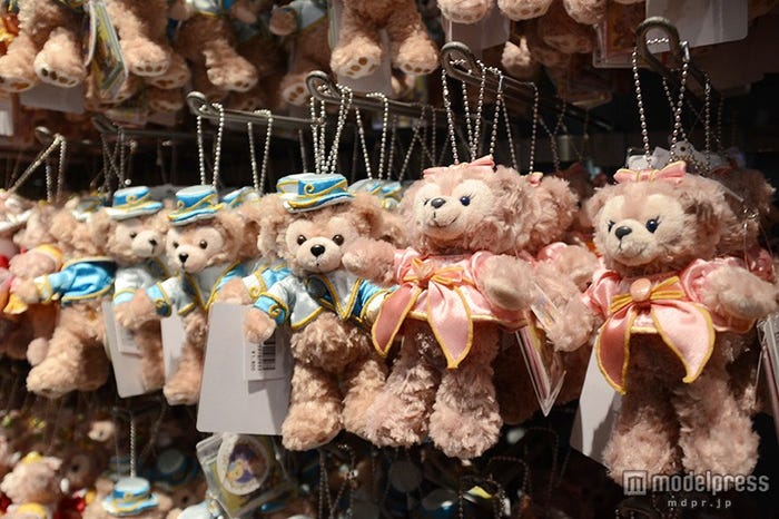 ショーと同じコスチューム、ぬいぐるみバッジ