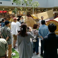 川西阪急がイベント 「ヒュッゲスタイル」を提案