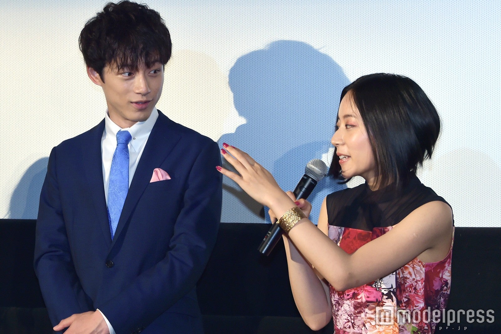 坂口健太郎、大西礼芳（C）モデルプレス